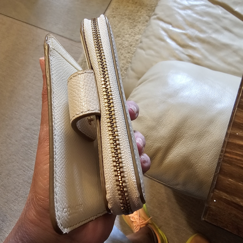 Coach Small Zip Wallet - Picture 6 of 12